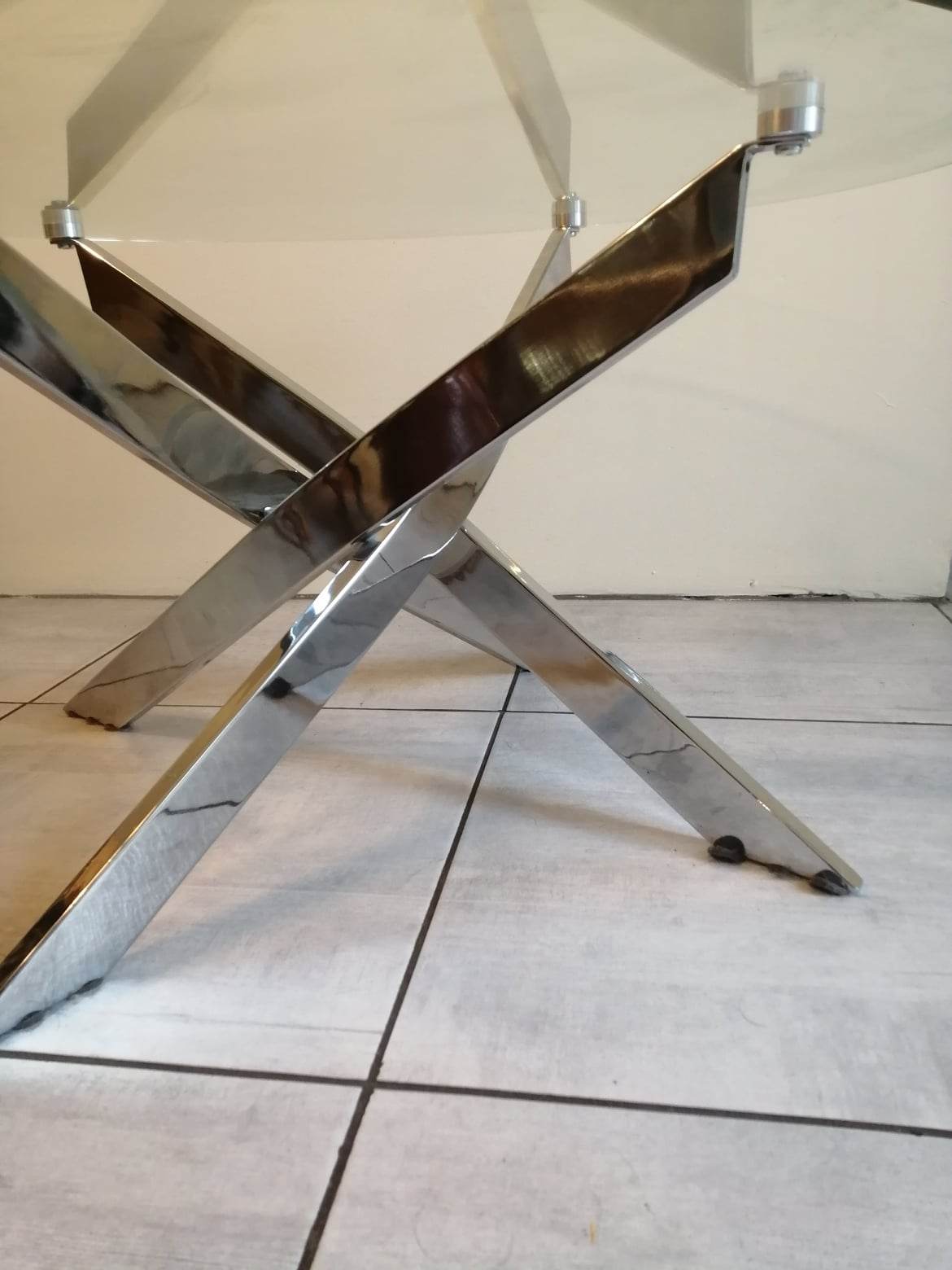 Round coffee table 80s/90s