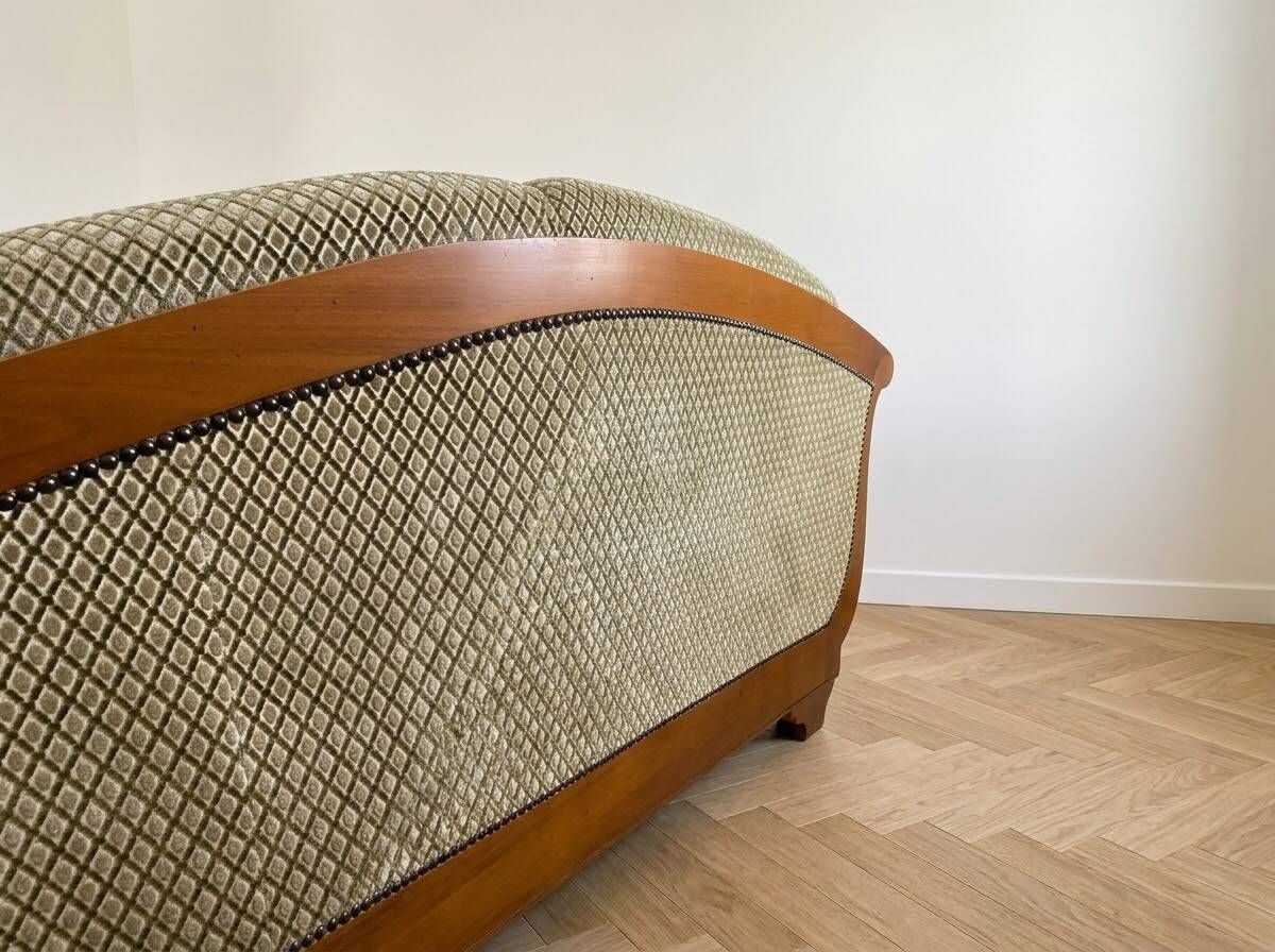 Vintage retro canapé in wood and beige fabric