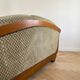 Vintage retro canapé in wood and beige fabric