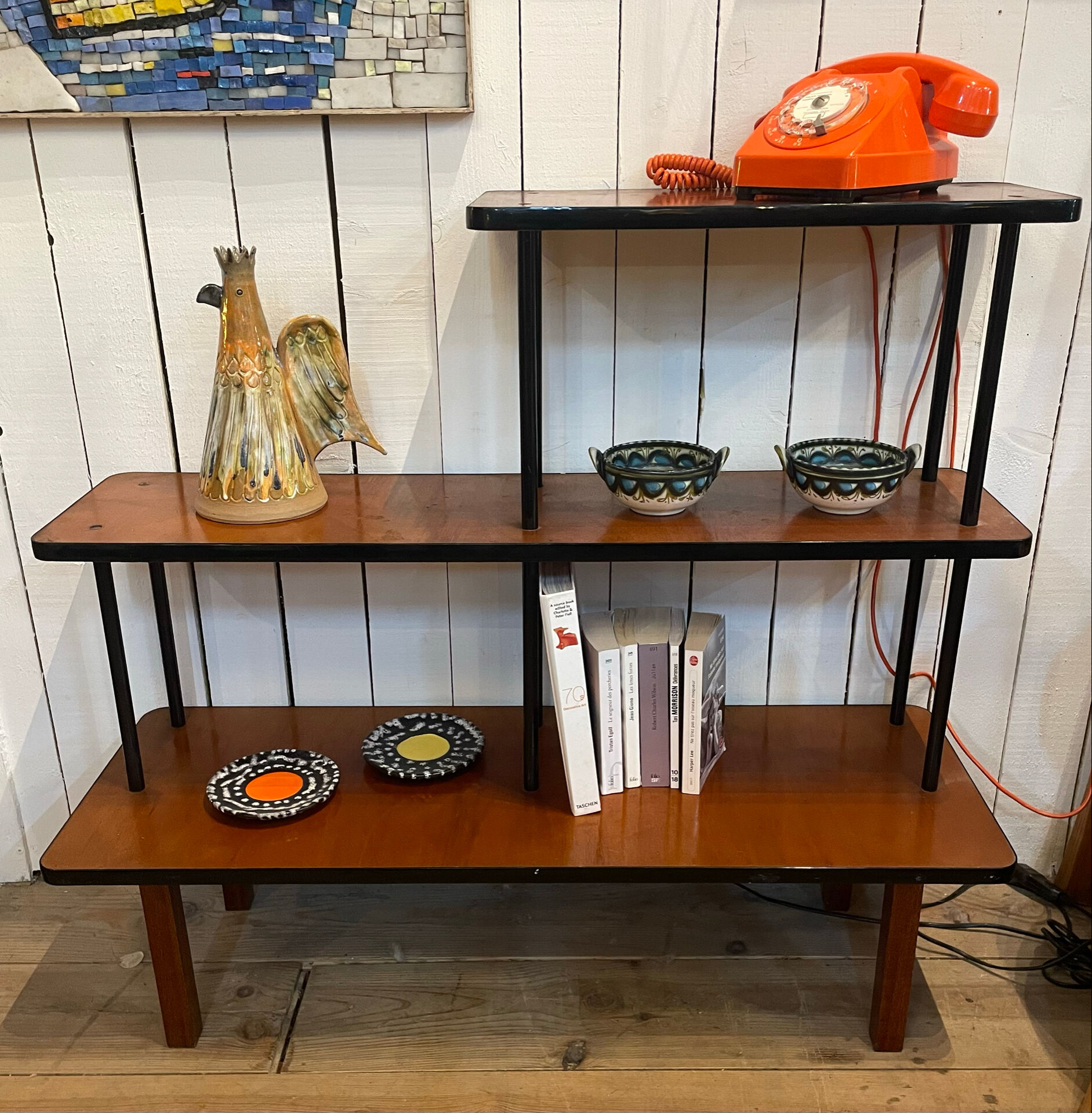 1950s freestanding shelf