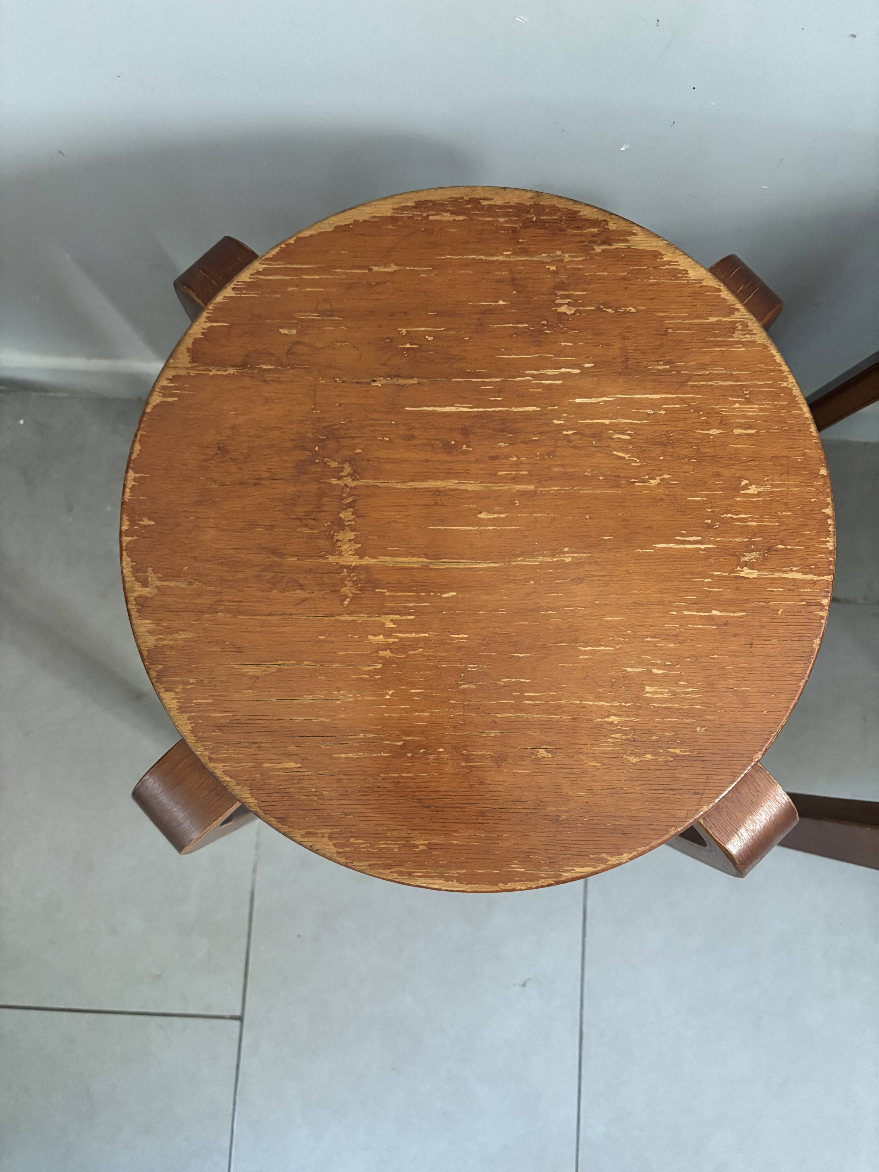 Pair of Artek stools model E60 (rare version with 4 legs), Alvar Aalto