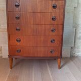 Commode, semainier en placage de teck