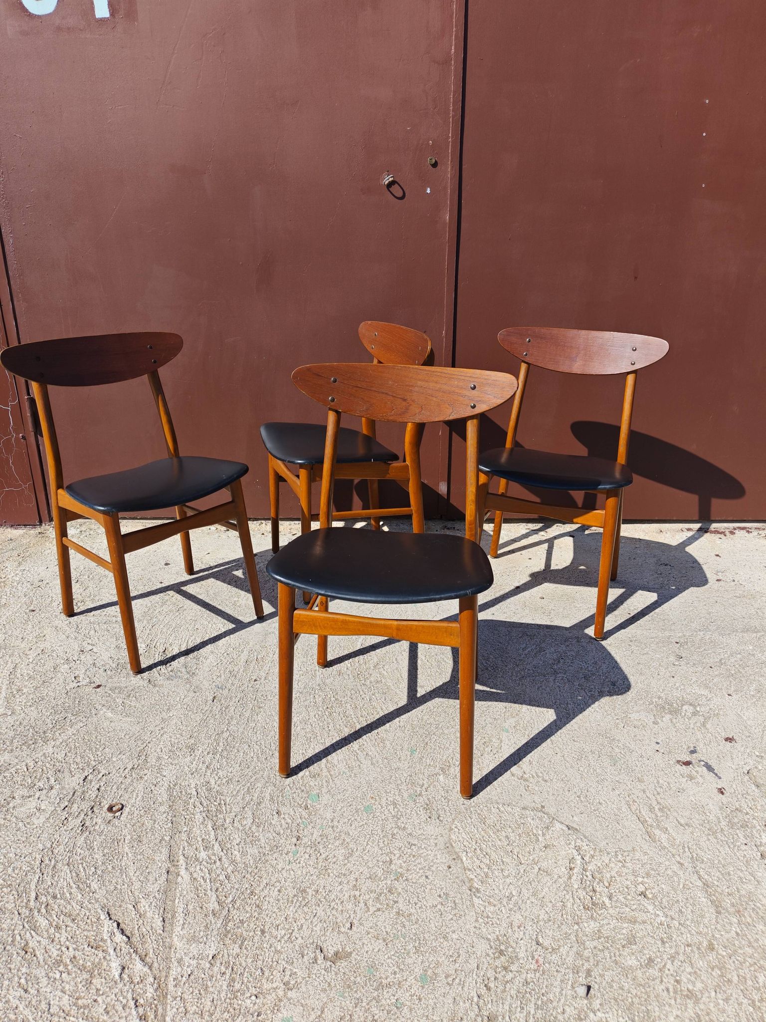 4 chaises Farstrup scandinave