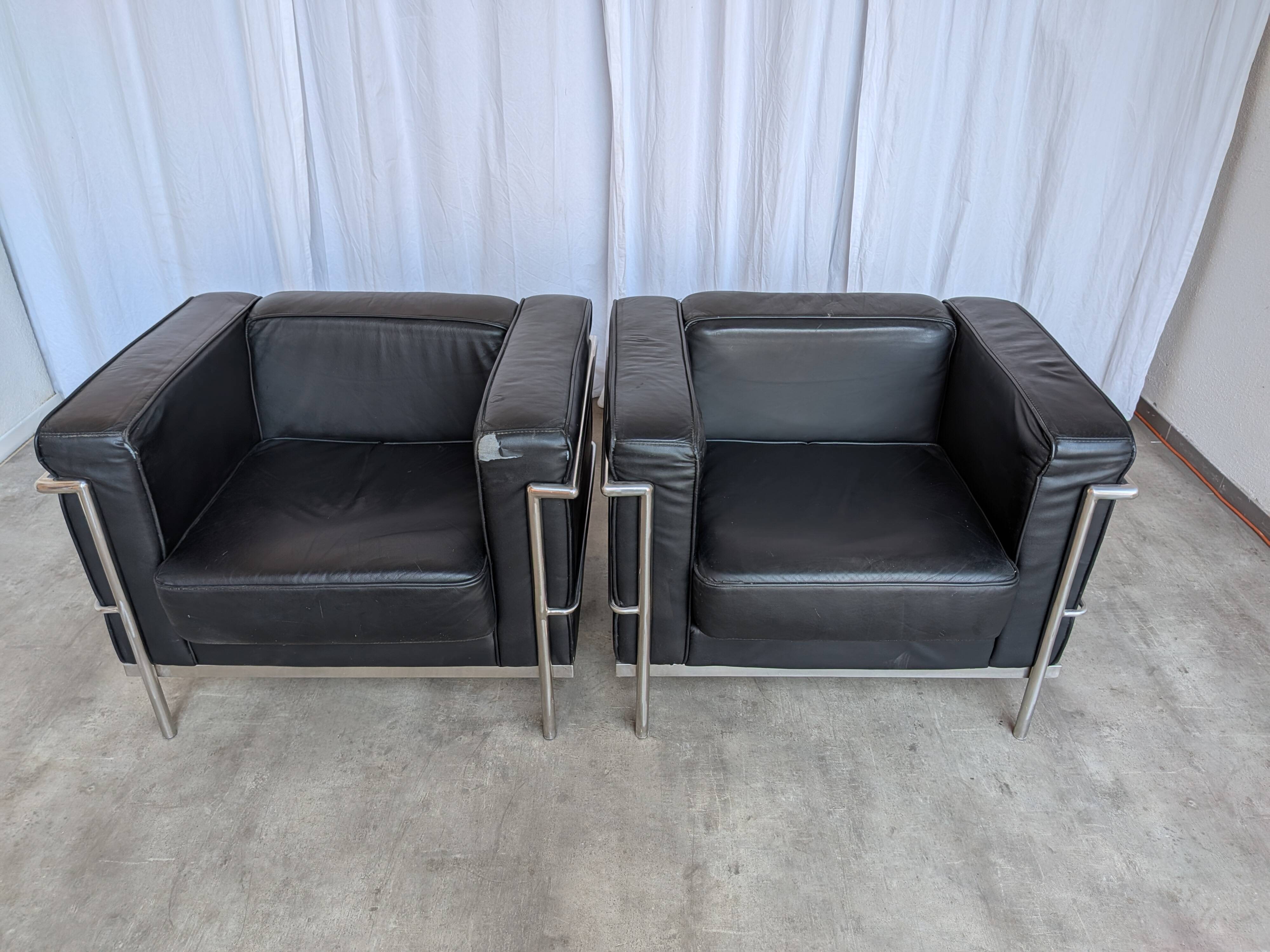 Set of 2 Mid-century Black Leather Lounge Chairs / Italian Design Armchairs