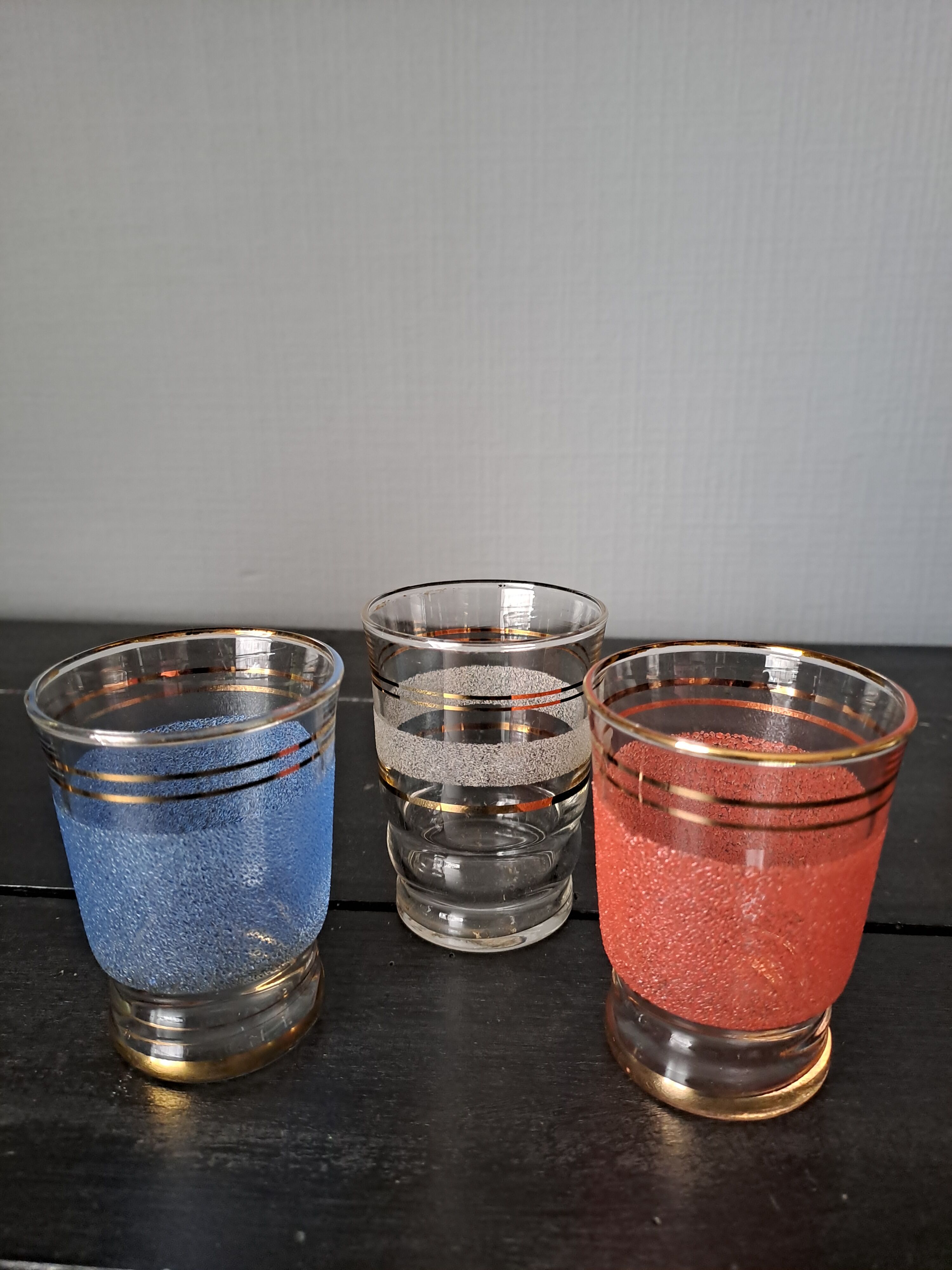 Suite of 6 granite glasses