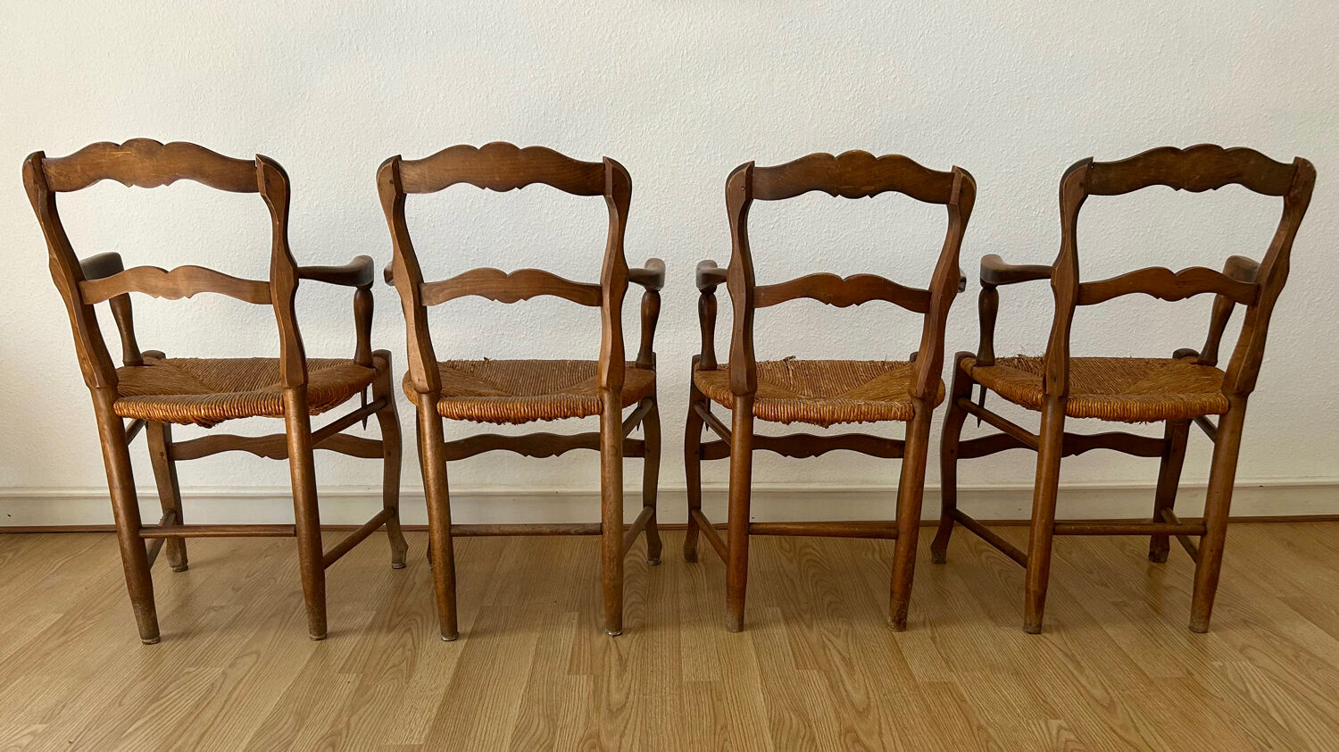 Set of 4 Louis XV style oak straw chairs/armchairs