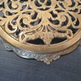 Dessous de plat en laiton style rococo