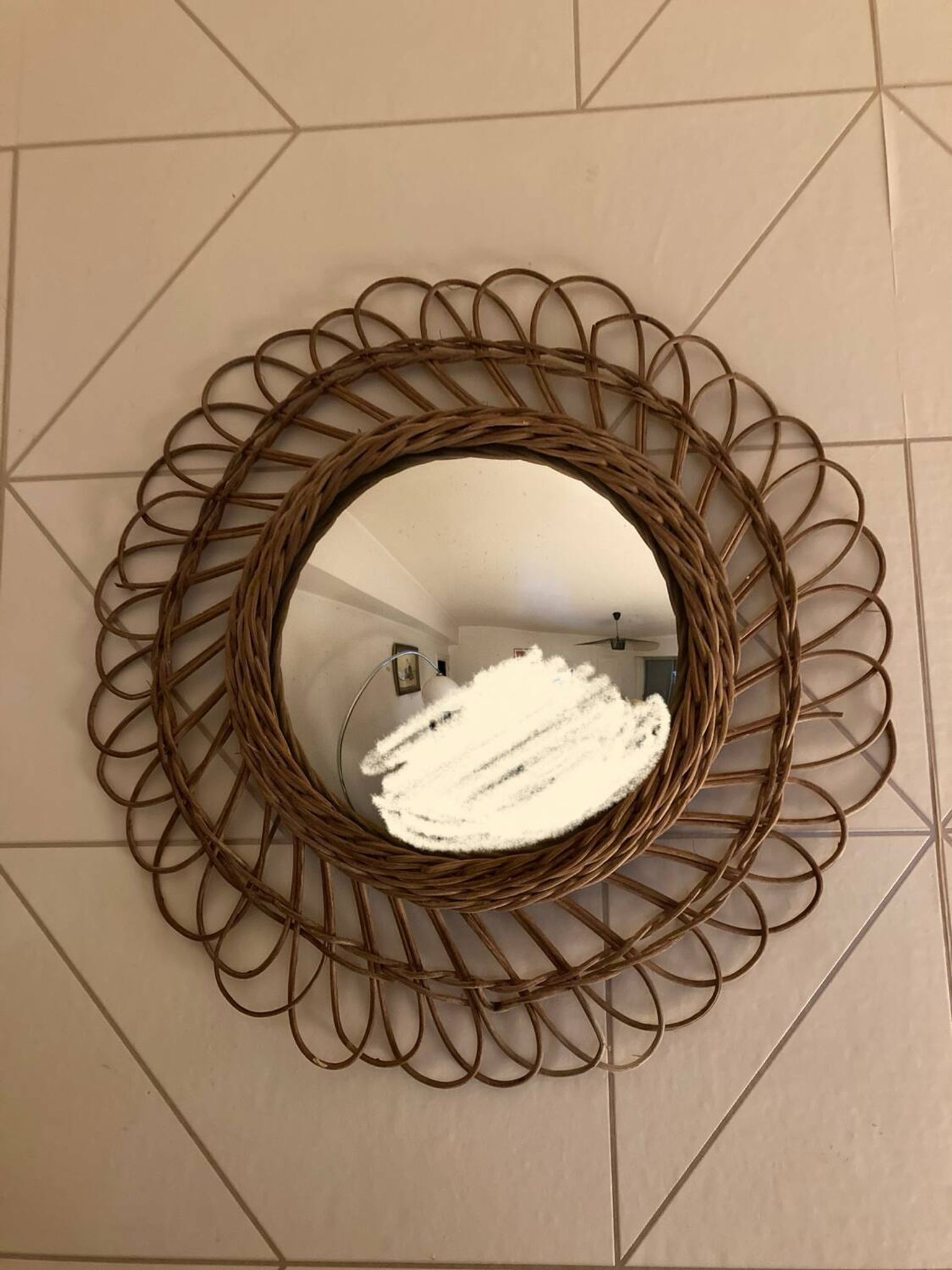 Miroir de sorcière en rotin vintage