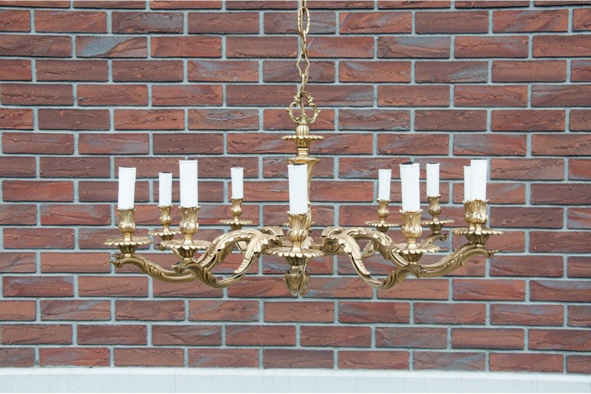 Lustre en laiton, Europe occidentale, milieu du 20ème siècle.