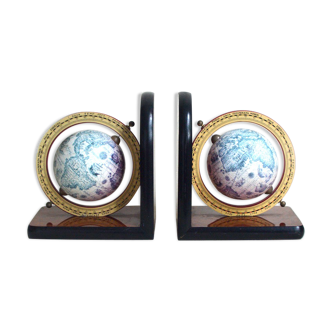Pair of vintage bookends globes