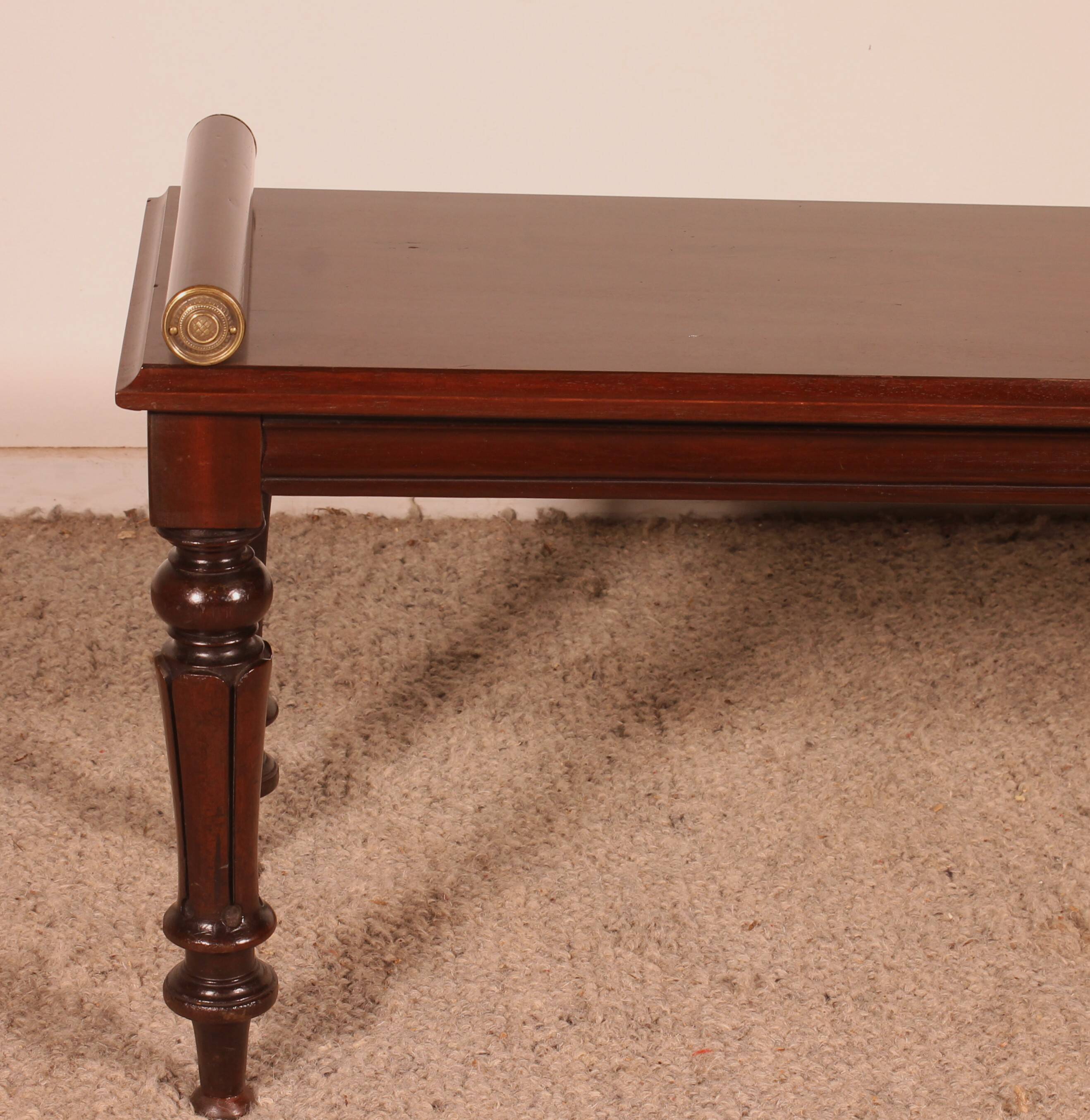 Regency period mahogany hall bench from the early 19th century.