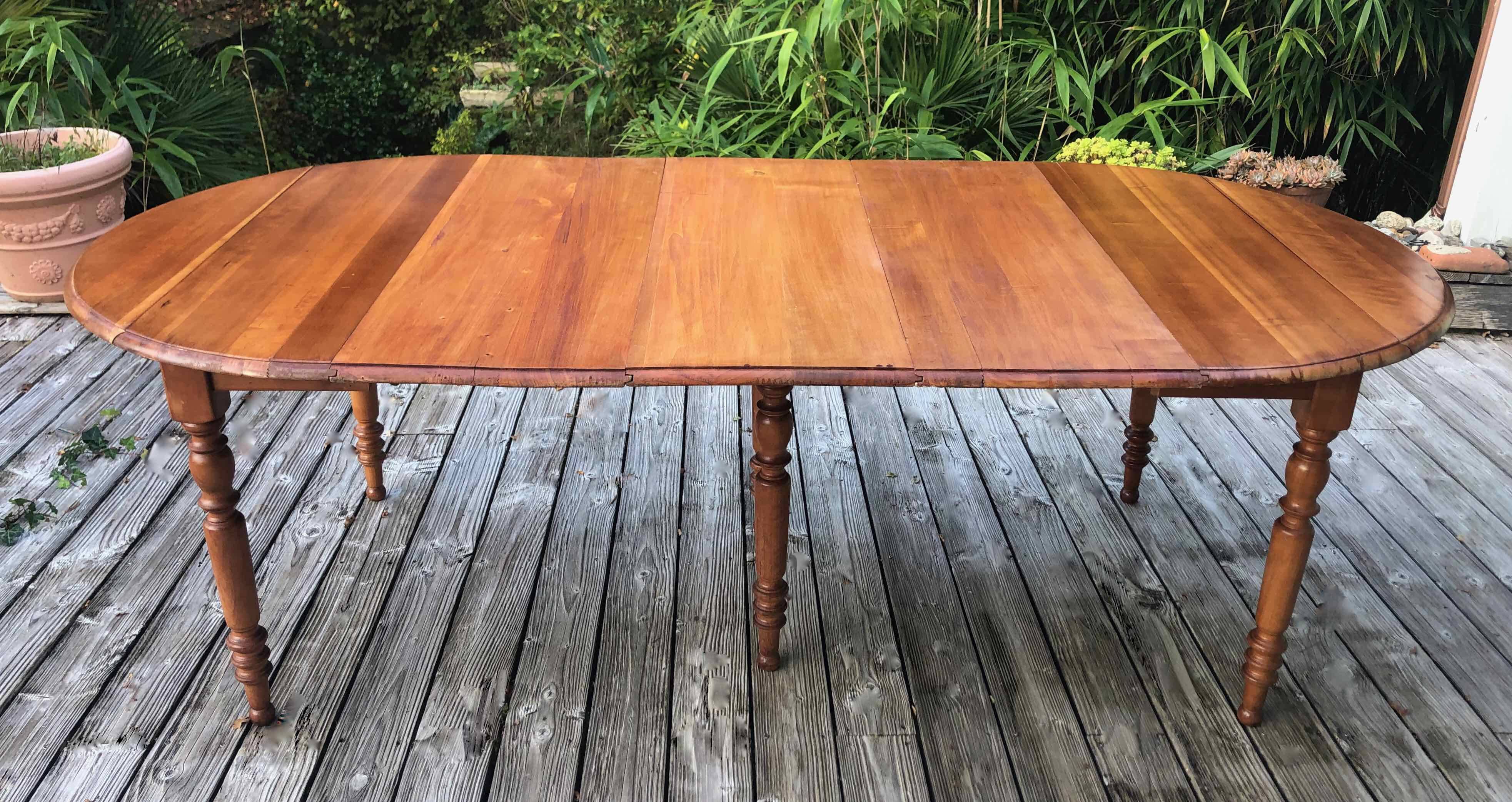 Round modular cabinetmaker's table 1970-80