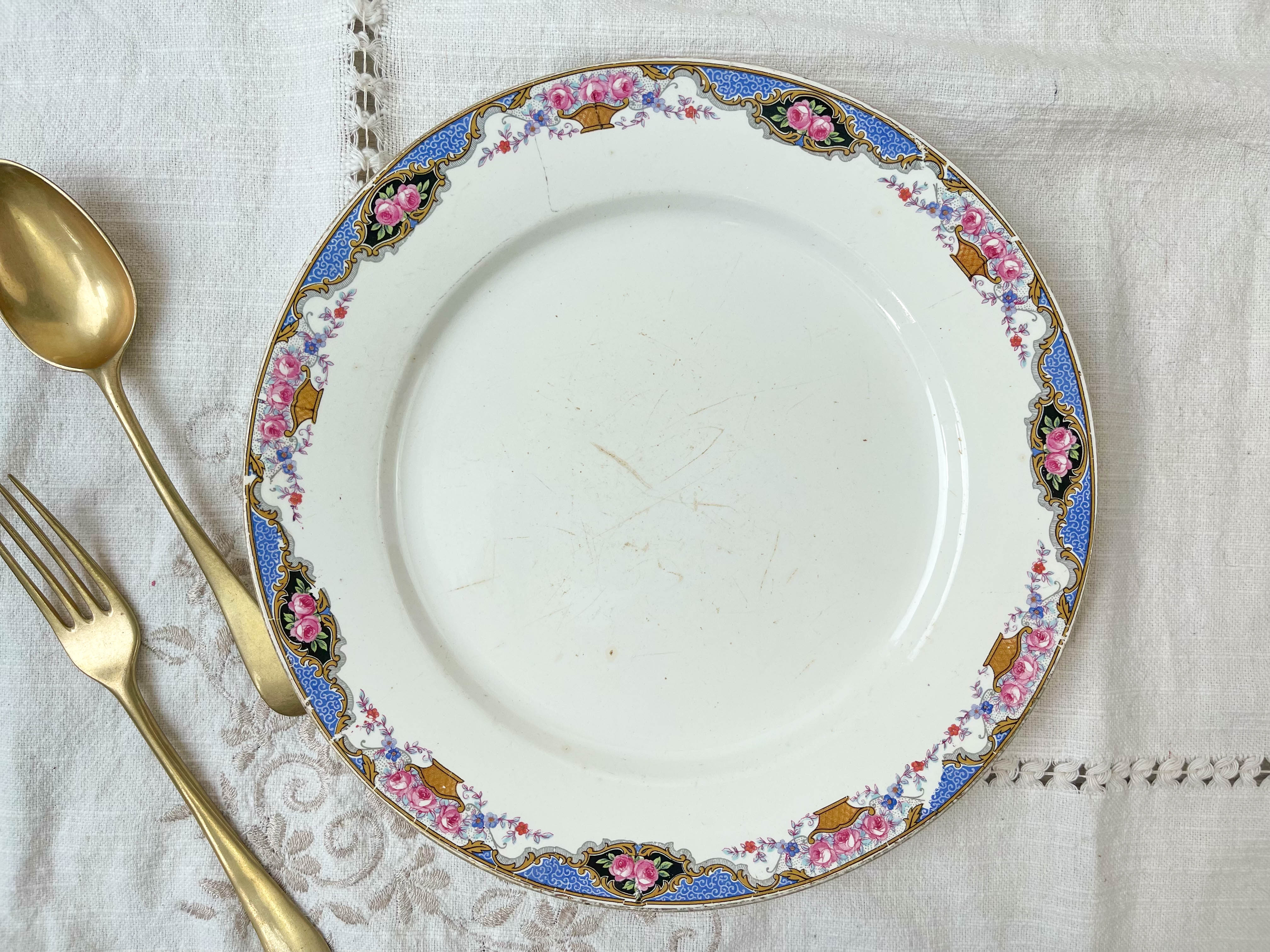 Set of 6 porcelain plates and 6 small mismatched vintage plates ~ Dinner service for 6 people ~