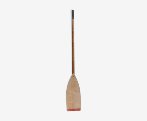 Vieille pagaie en bois
