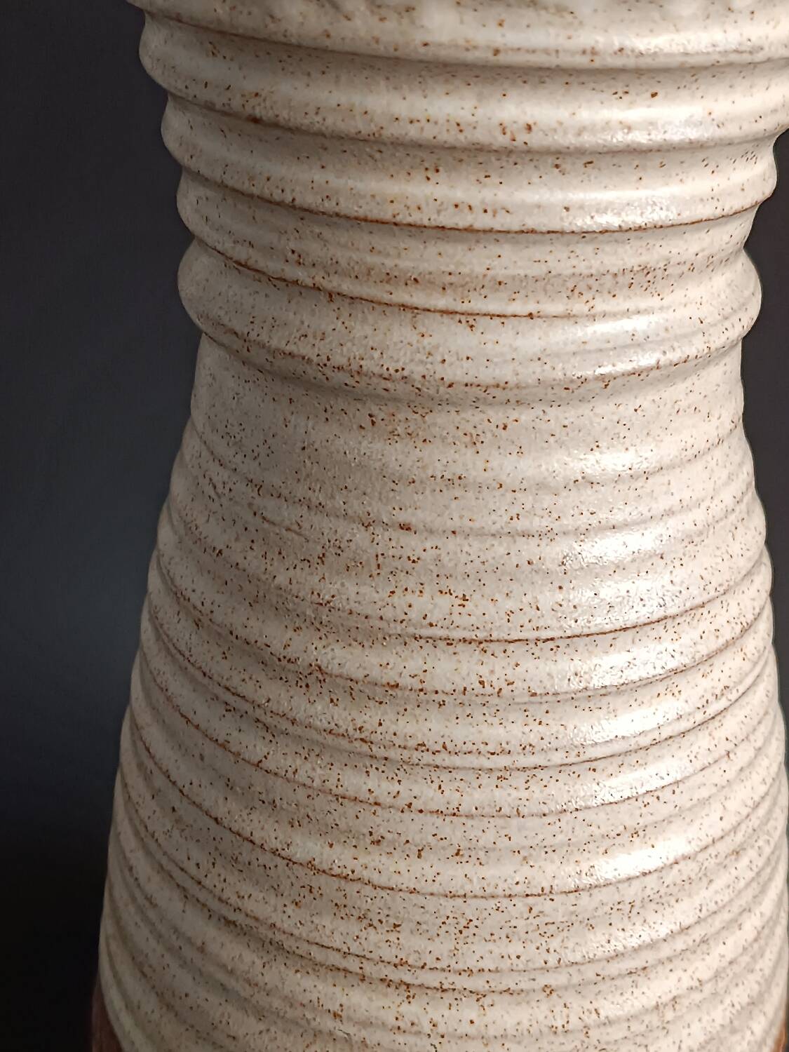 Vase en grès Broadstairs Studio Pottery