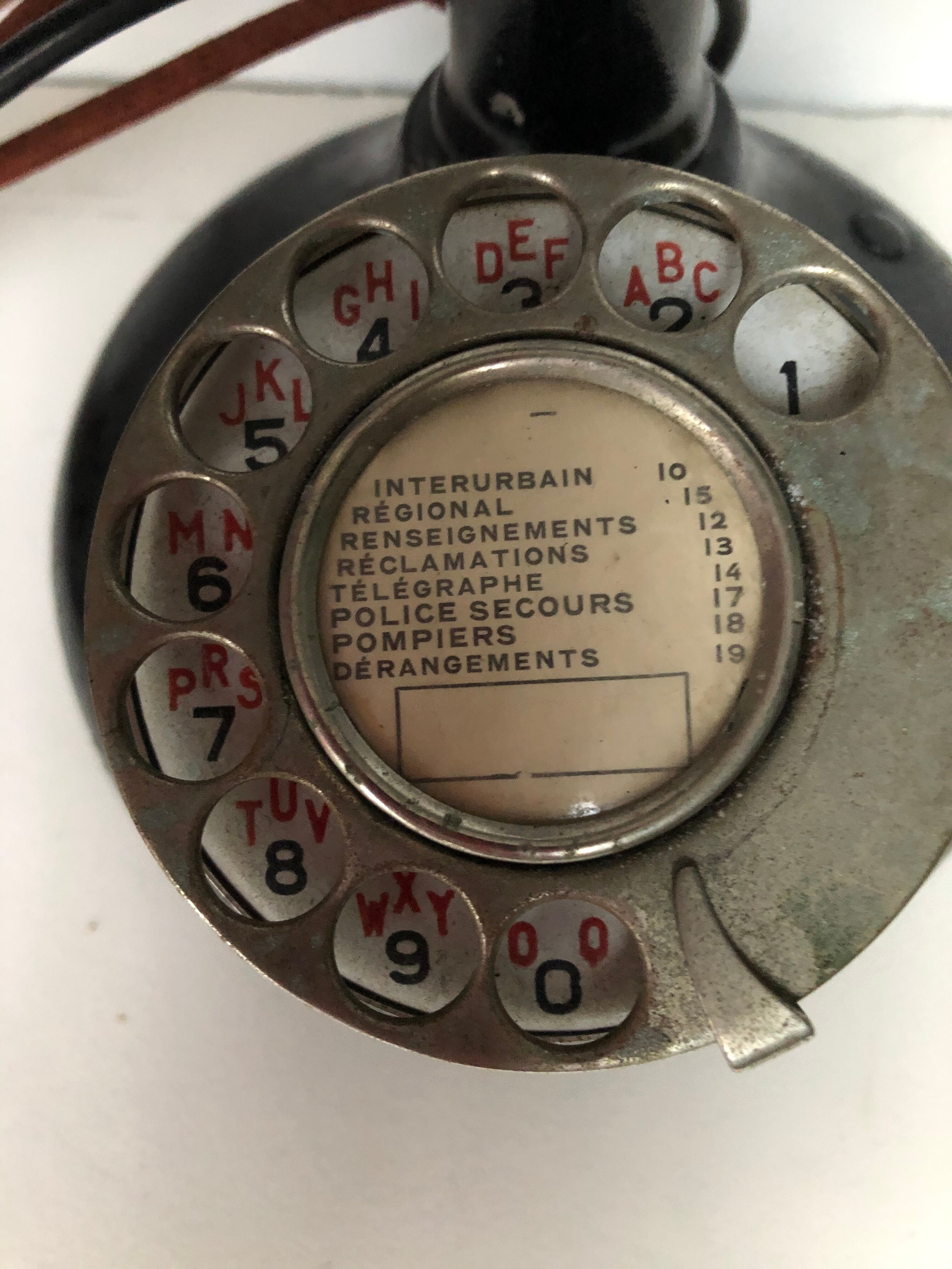 Old phone in Bakelite