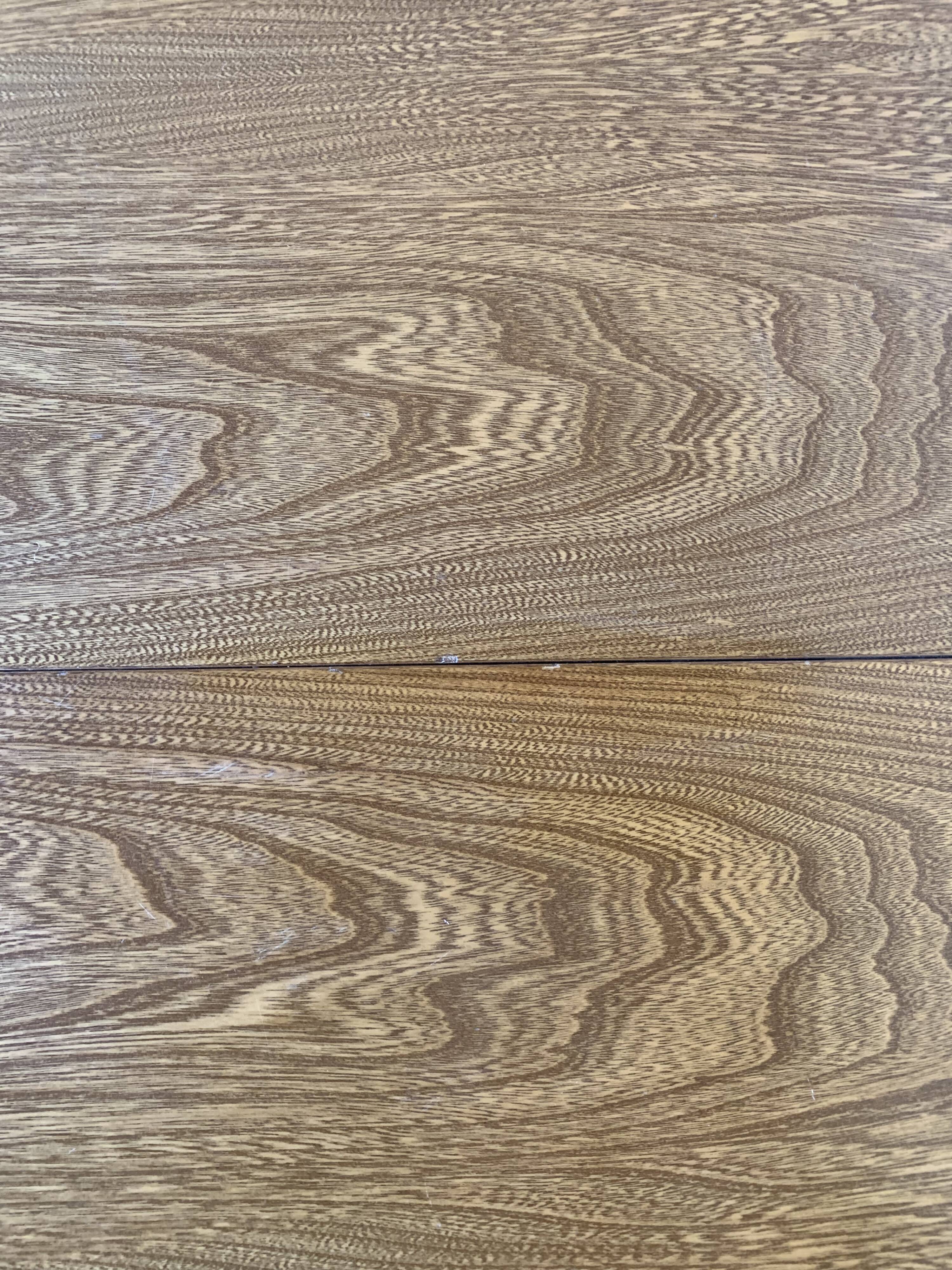 Round Scandinavian table Baumann vintage central foot star