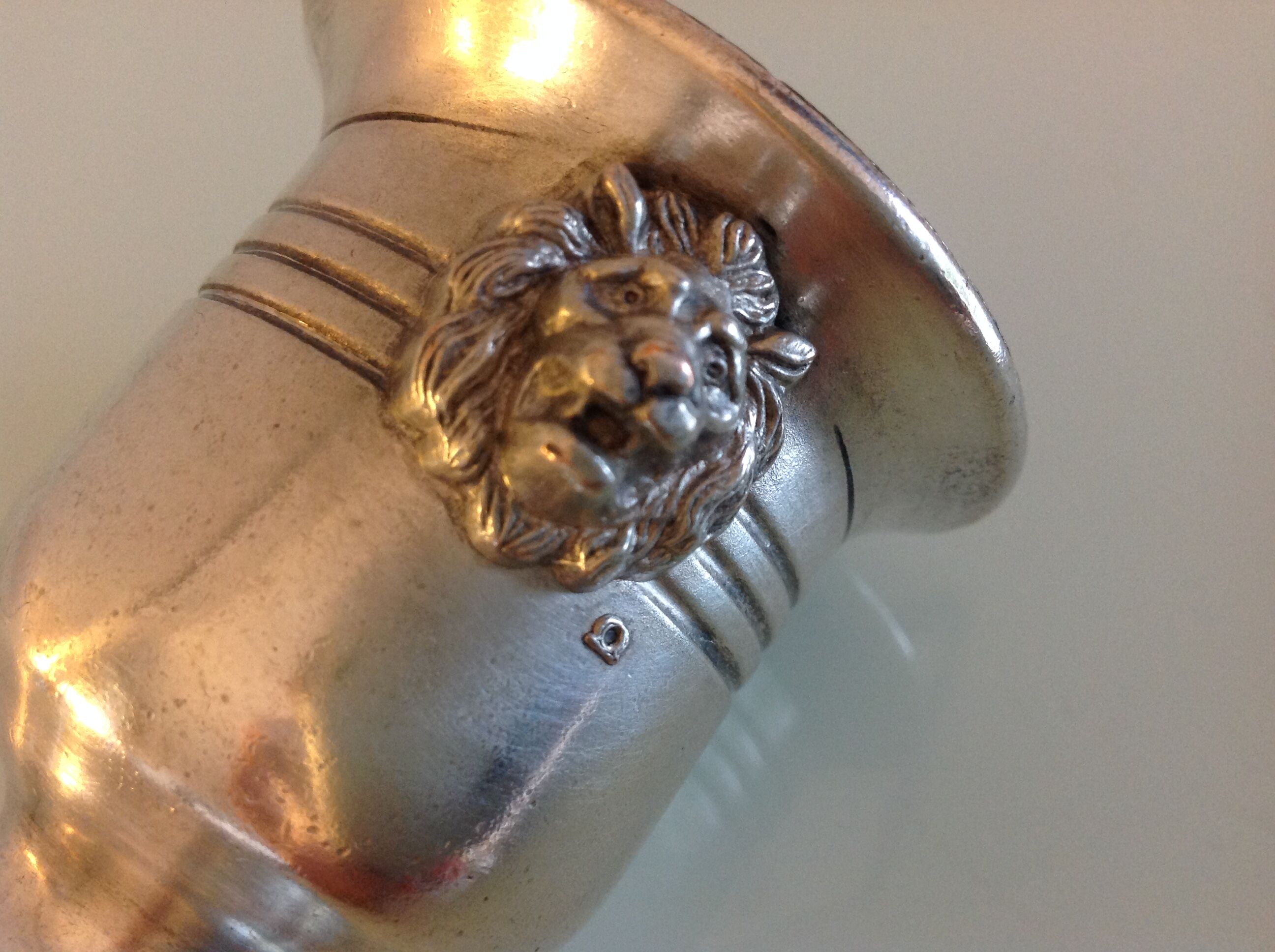 Medicis egg cup in silver metal