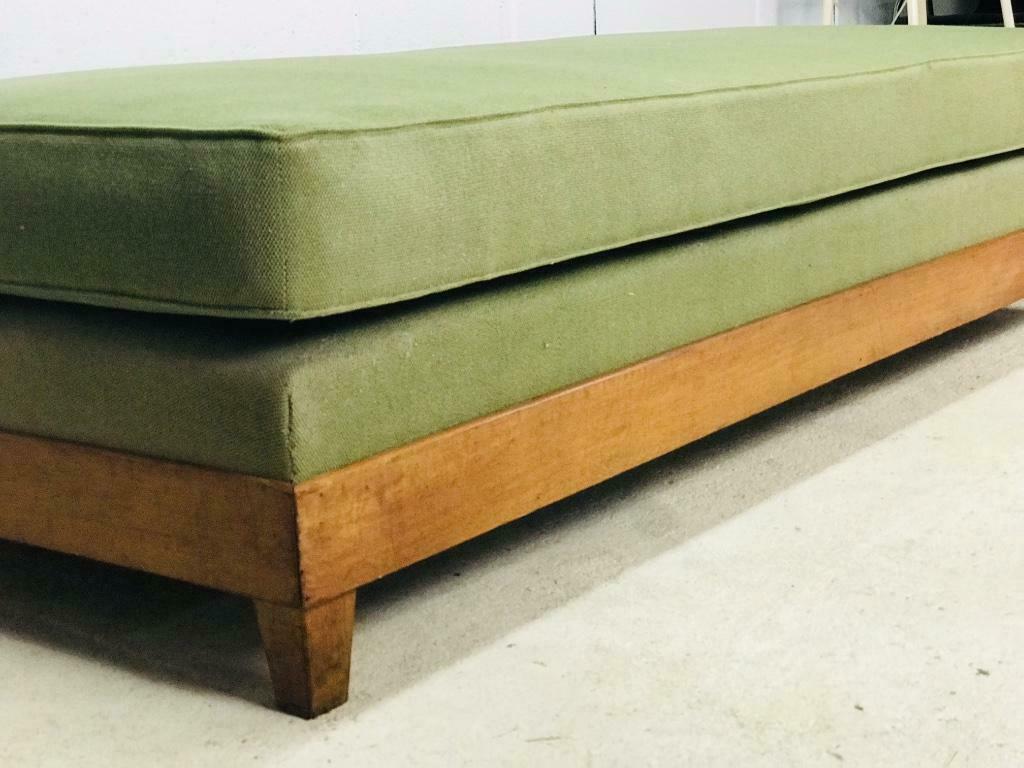 vintage daybed/bed/seat