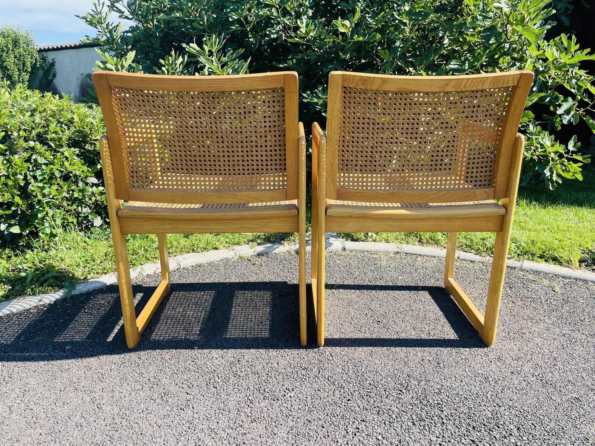 Paire de fauteuils vintage bois et cannage scandinave