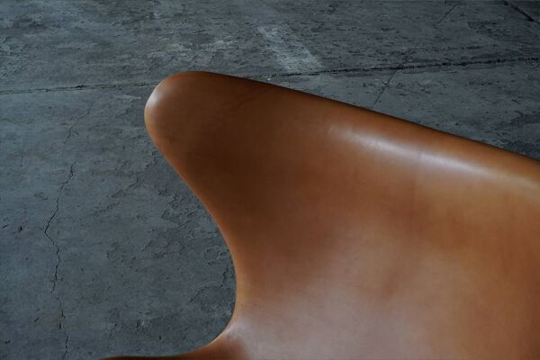 Fauteuil egg Early avec repose-pieds par Arne Jacobsen pour Fritz Hansen, Danemark années 1960.