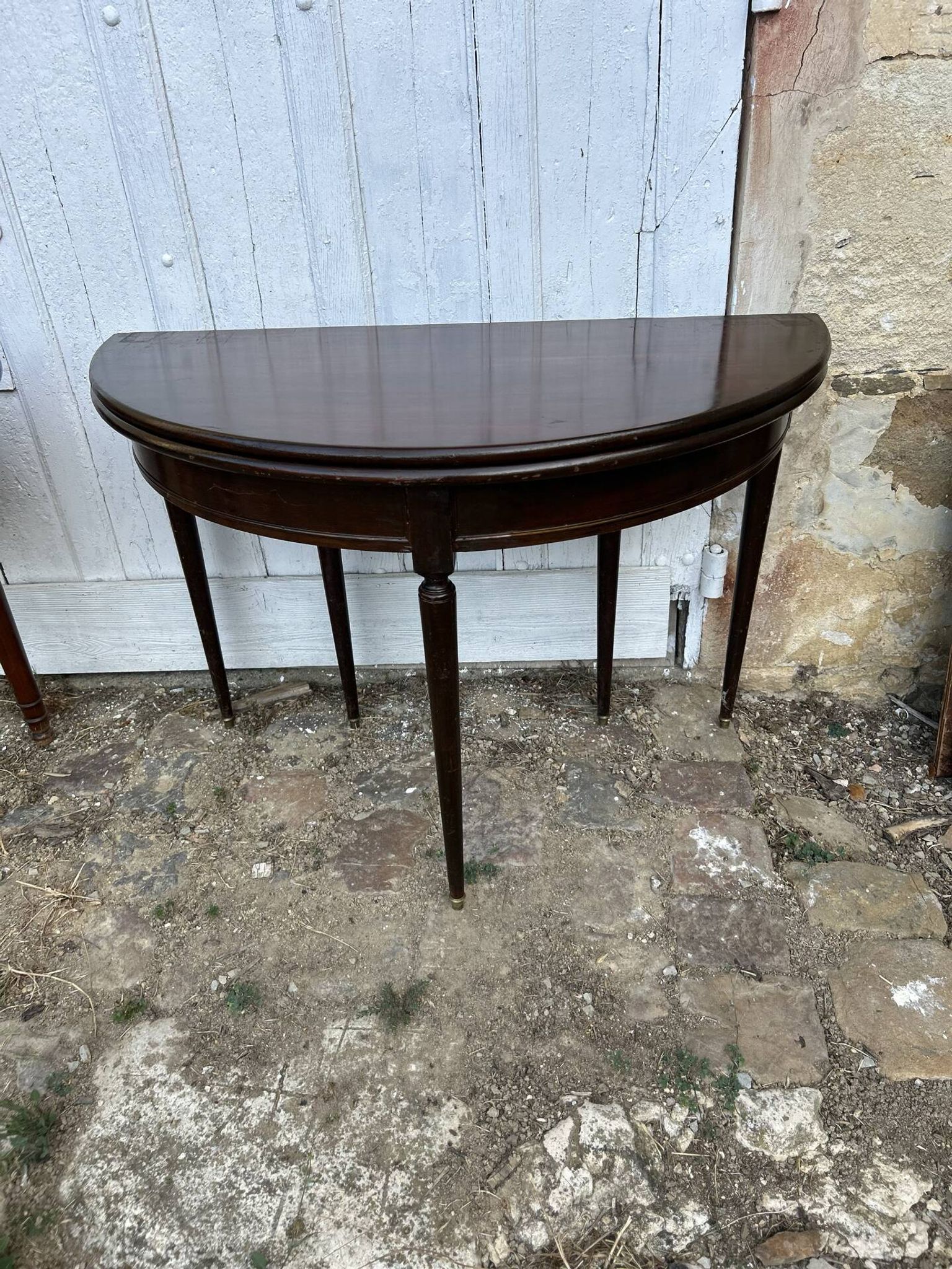 Table demi-lune en acajou style Louis XVI