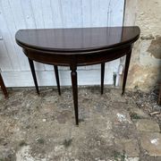 Table demi-lune en acajou style Louis XVI