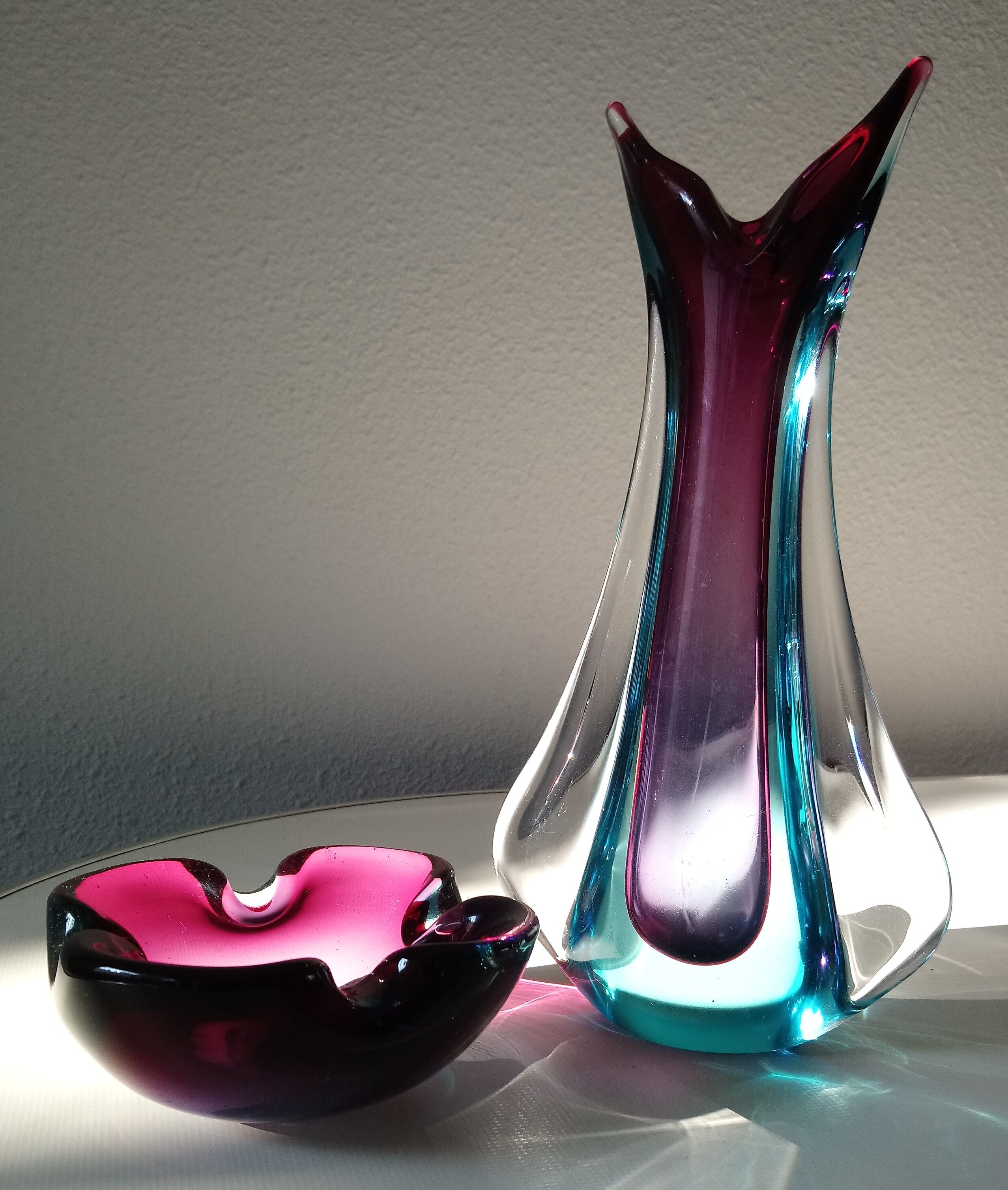 1960s Murano glass vase