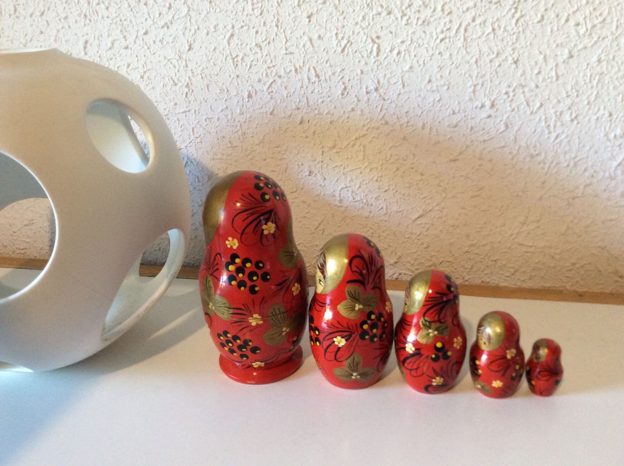 Poupées russes Matriochkas anciennes vintage rouge