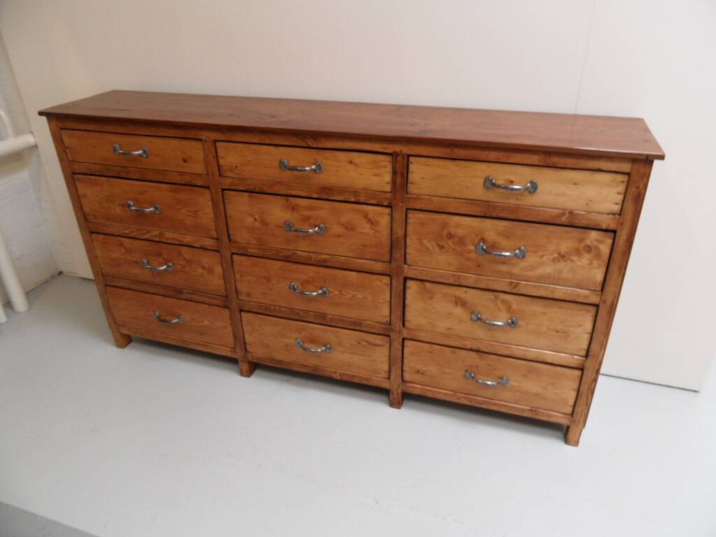 Classeur d'apothicaire vintage avec tiroirs