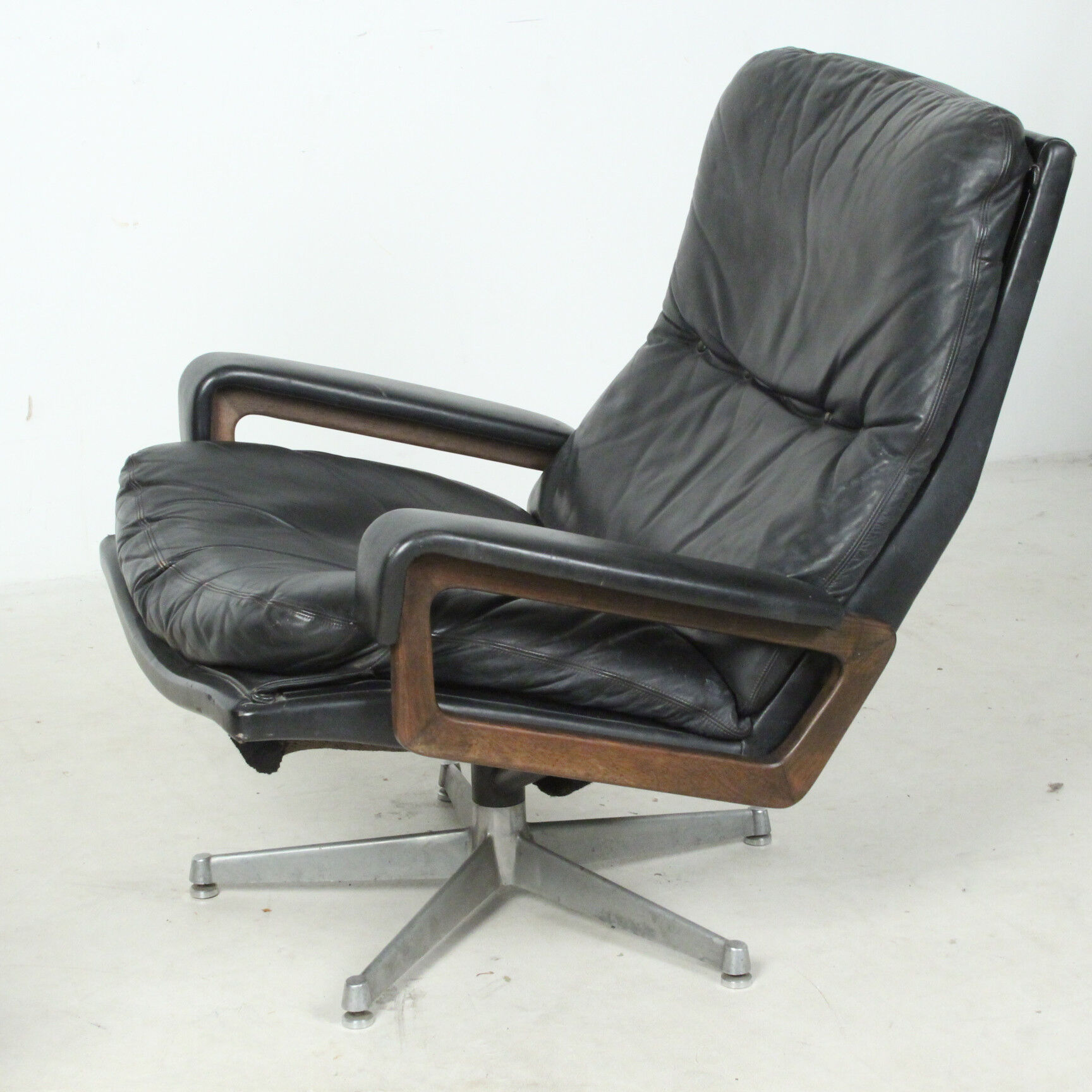 André vandenbrouck for straessle. armchair and ottoman, model 'king chair' and 'king pouf', 1970