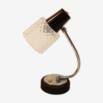 Lampe de secretaire des années 50 60 en chrome laque noire et verre moulė motif diaman