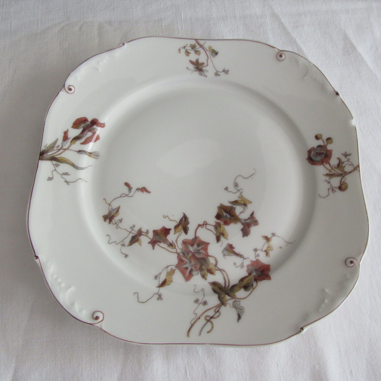 Limoges antique porcelain table service 45 pieces