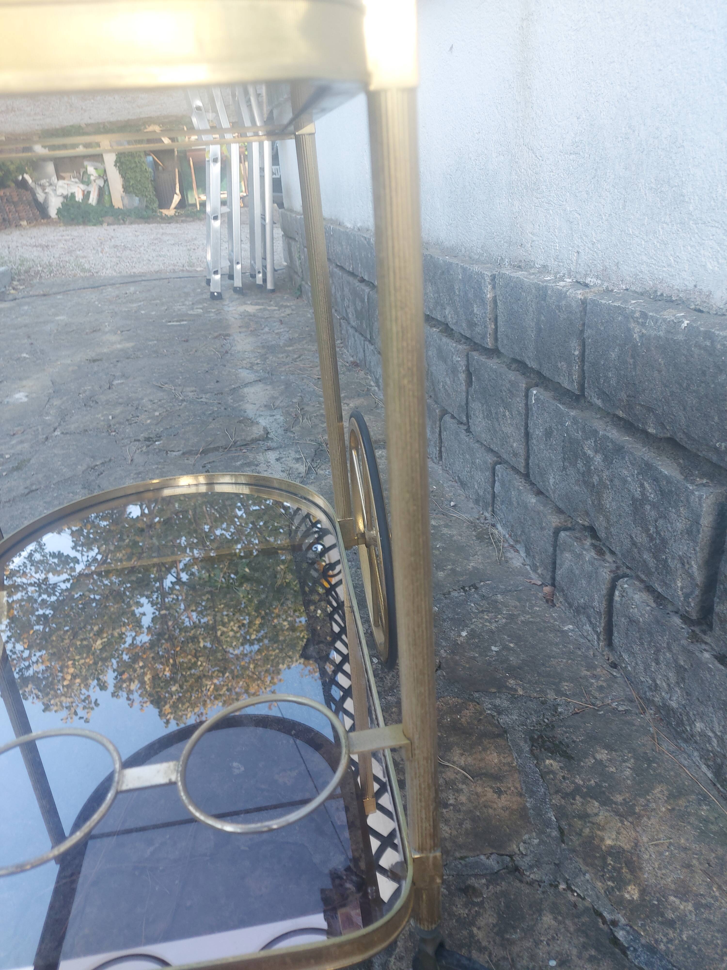 Vintage rolling metal dore service