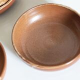 Set of 4 plates in sandstone of Saint Amand signed