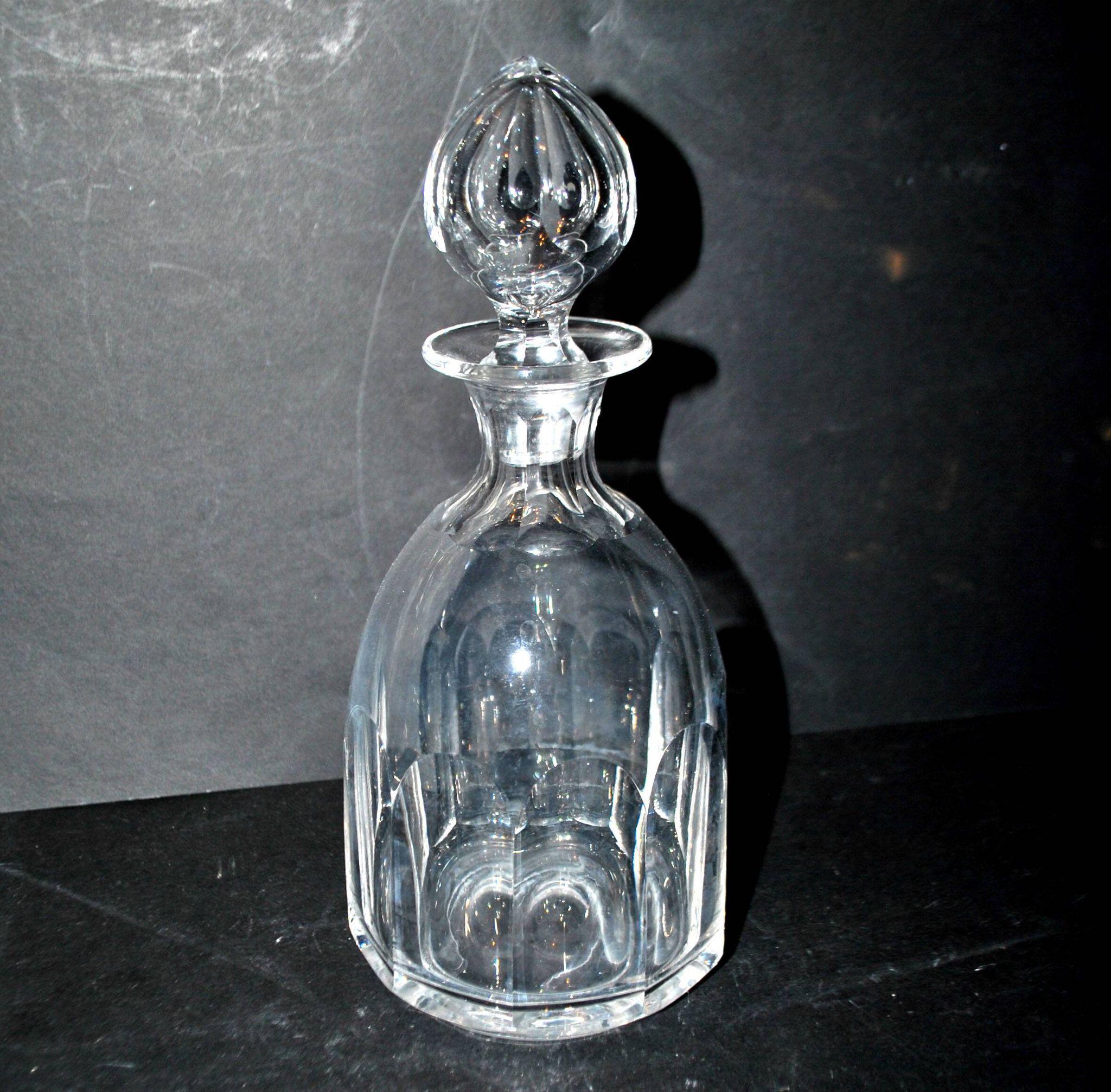 Carafe à whisky en cristal taillé à côtes plates saint-louis bristol? h25.5cm