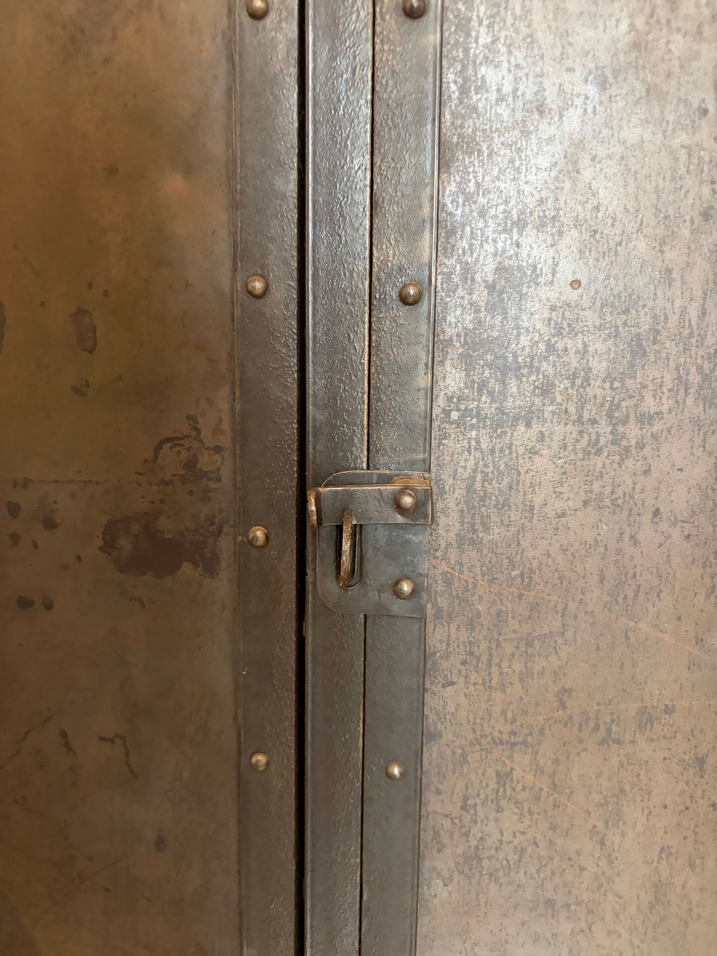 Armoire vestiaire métallique