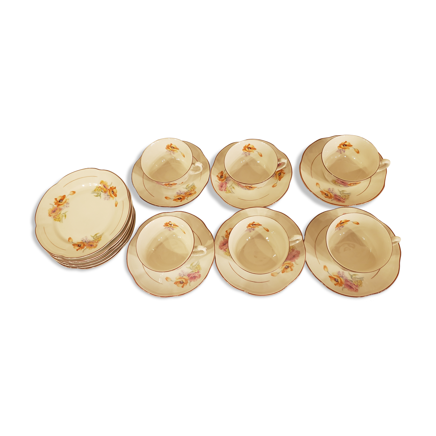 Service 6 people 6 plates, cups and saucers