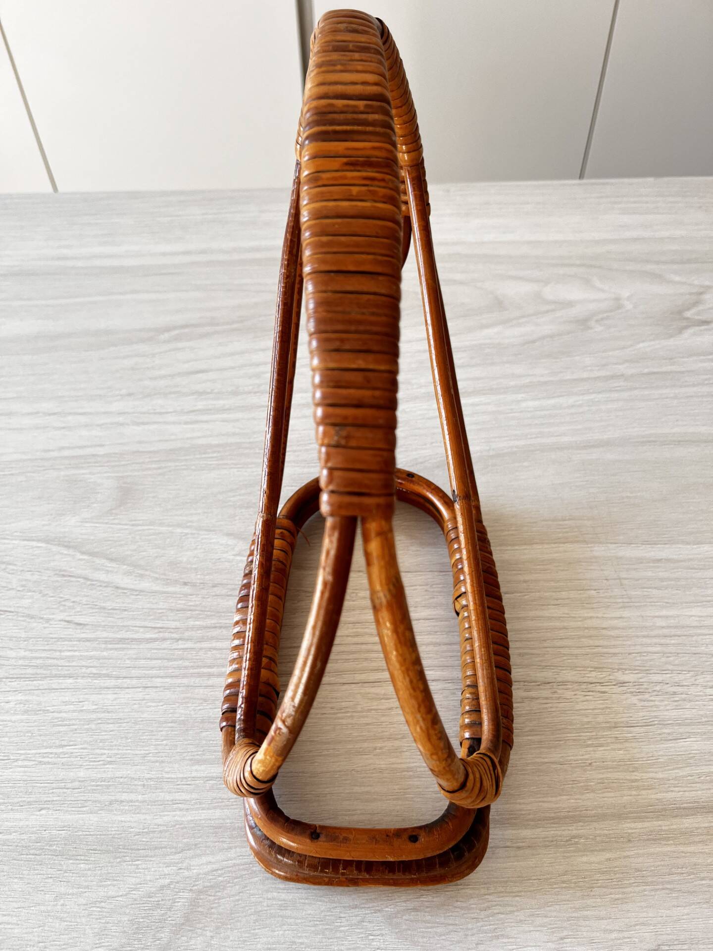 Rattan bottle holder