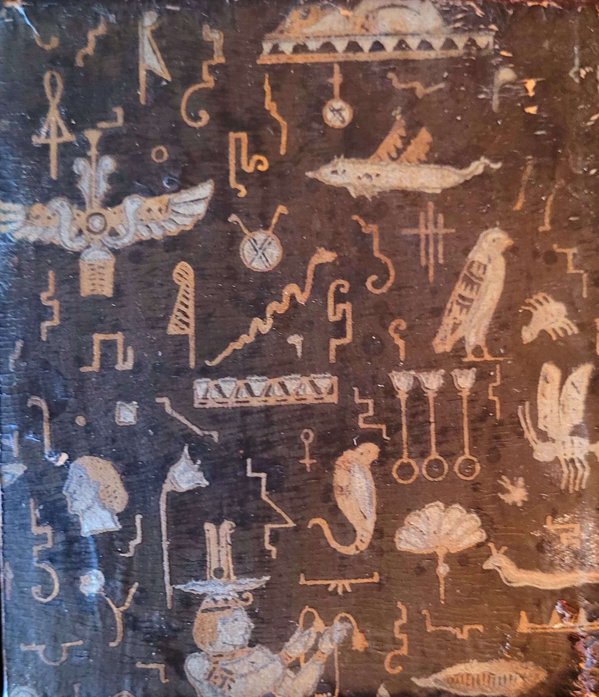 Vintage box decorated in Ancient Egypt from the 20s 30s