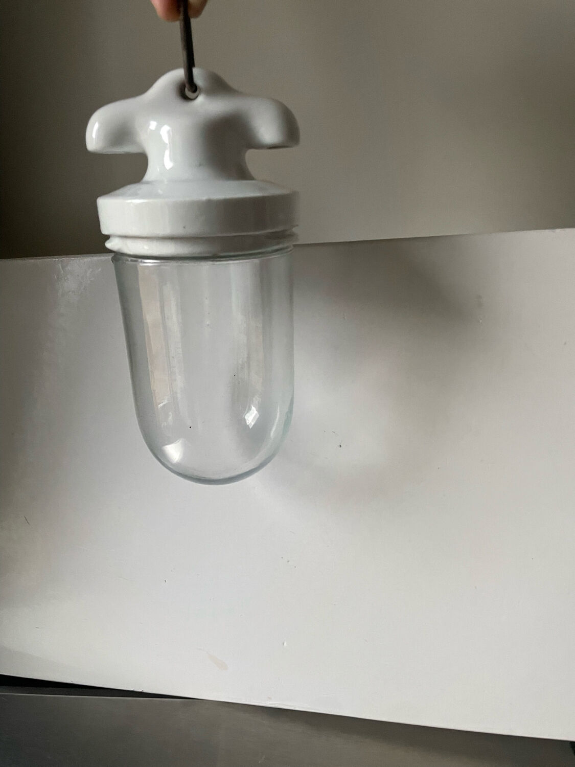 Art deco ceiling pendant lamp in porcelain & glass