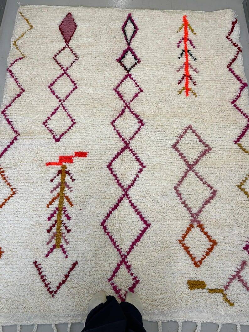 Handmade Moroccan rug 250cm x 150cm