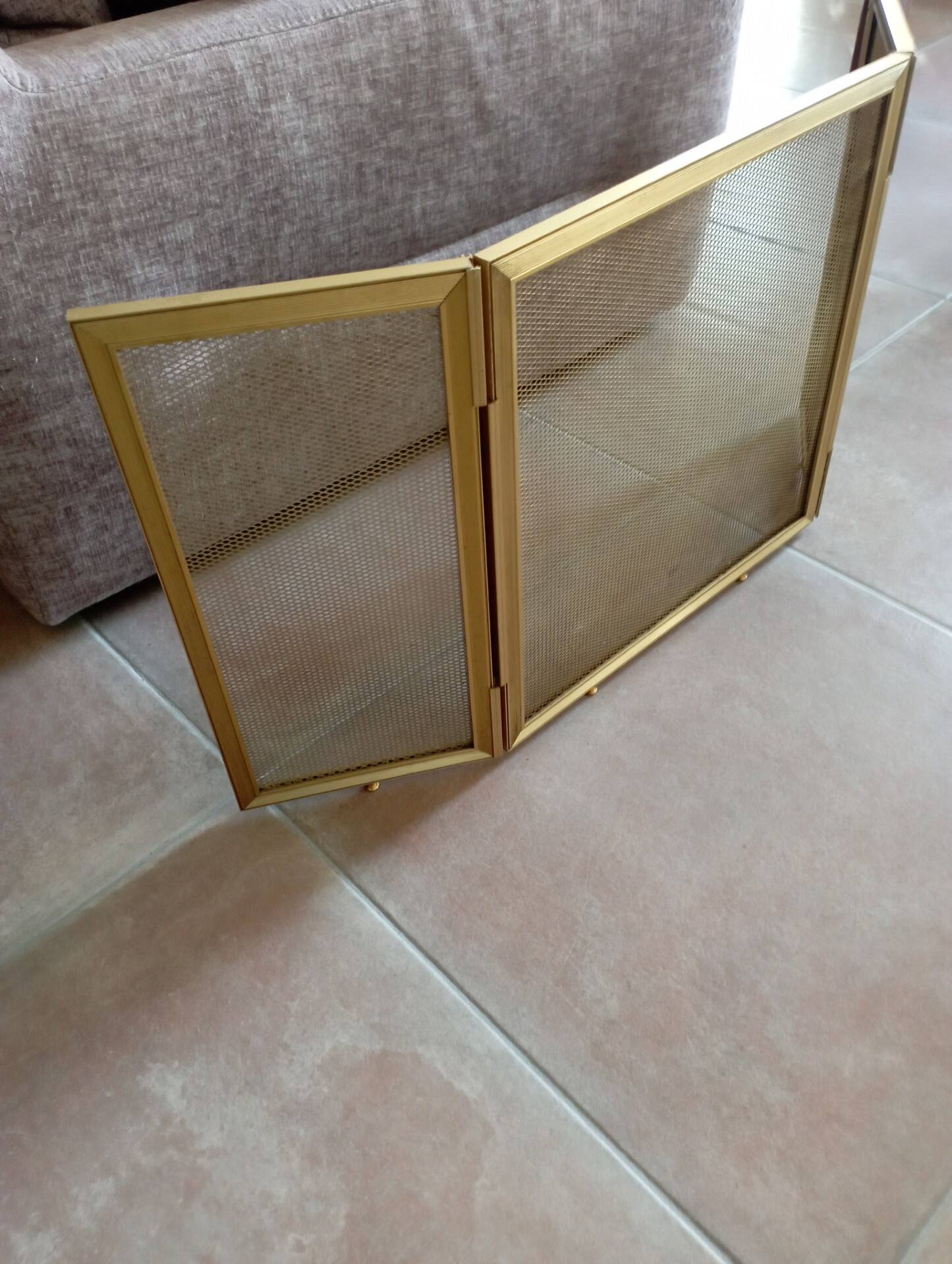 Gold metal fire screen