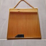Square mirrors in gold metal