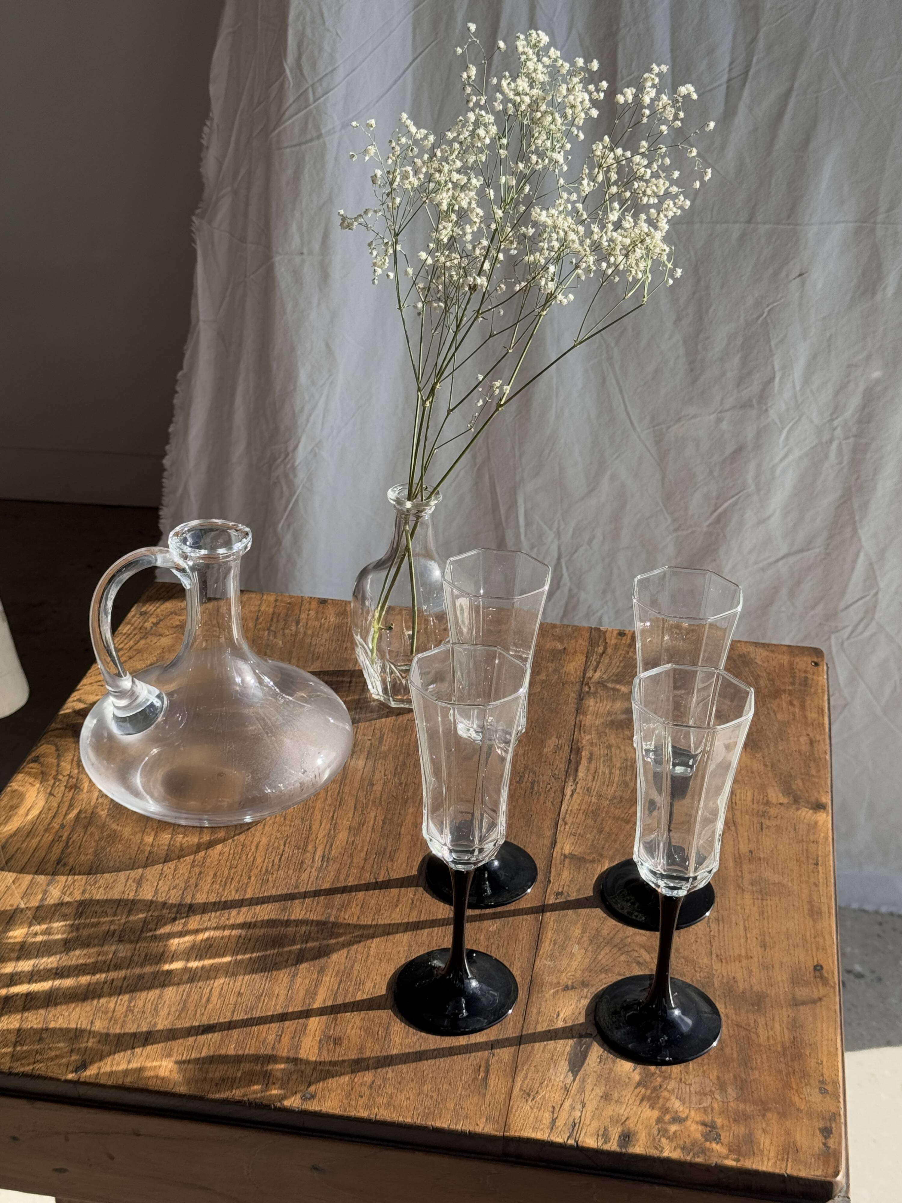 4 large Luminarc Octime vintage octagonal champagne flutes with black foot