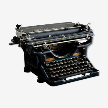 Underwood typewriter 12