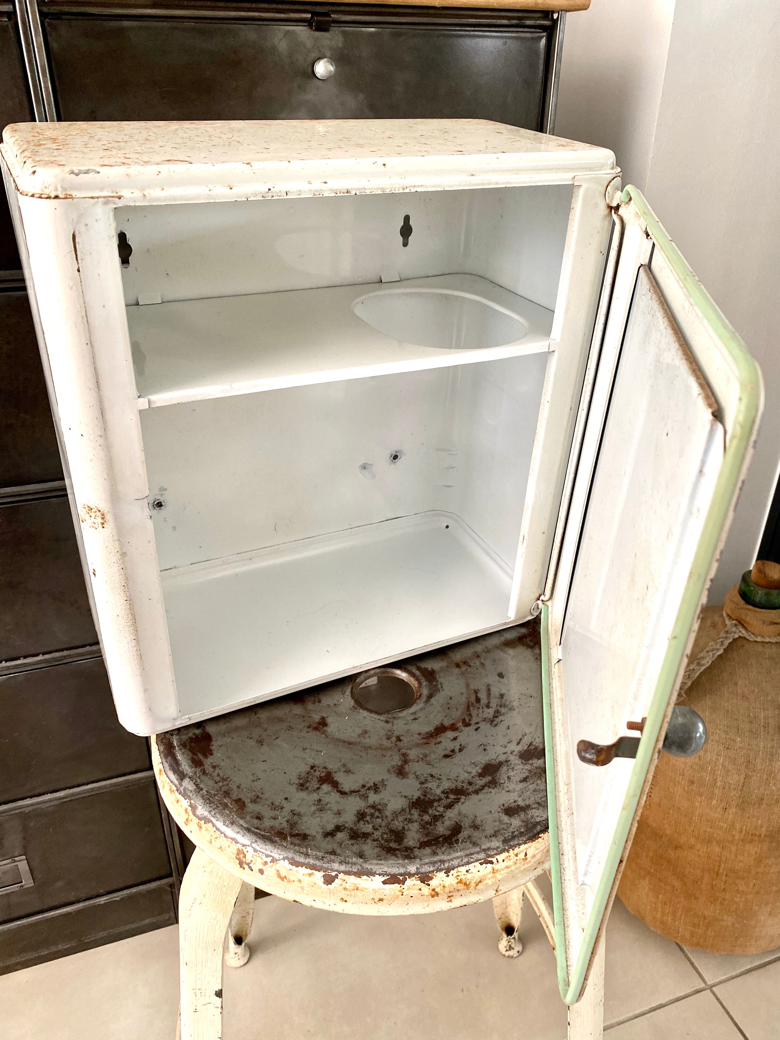 Vintage metal medicine cabinet