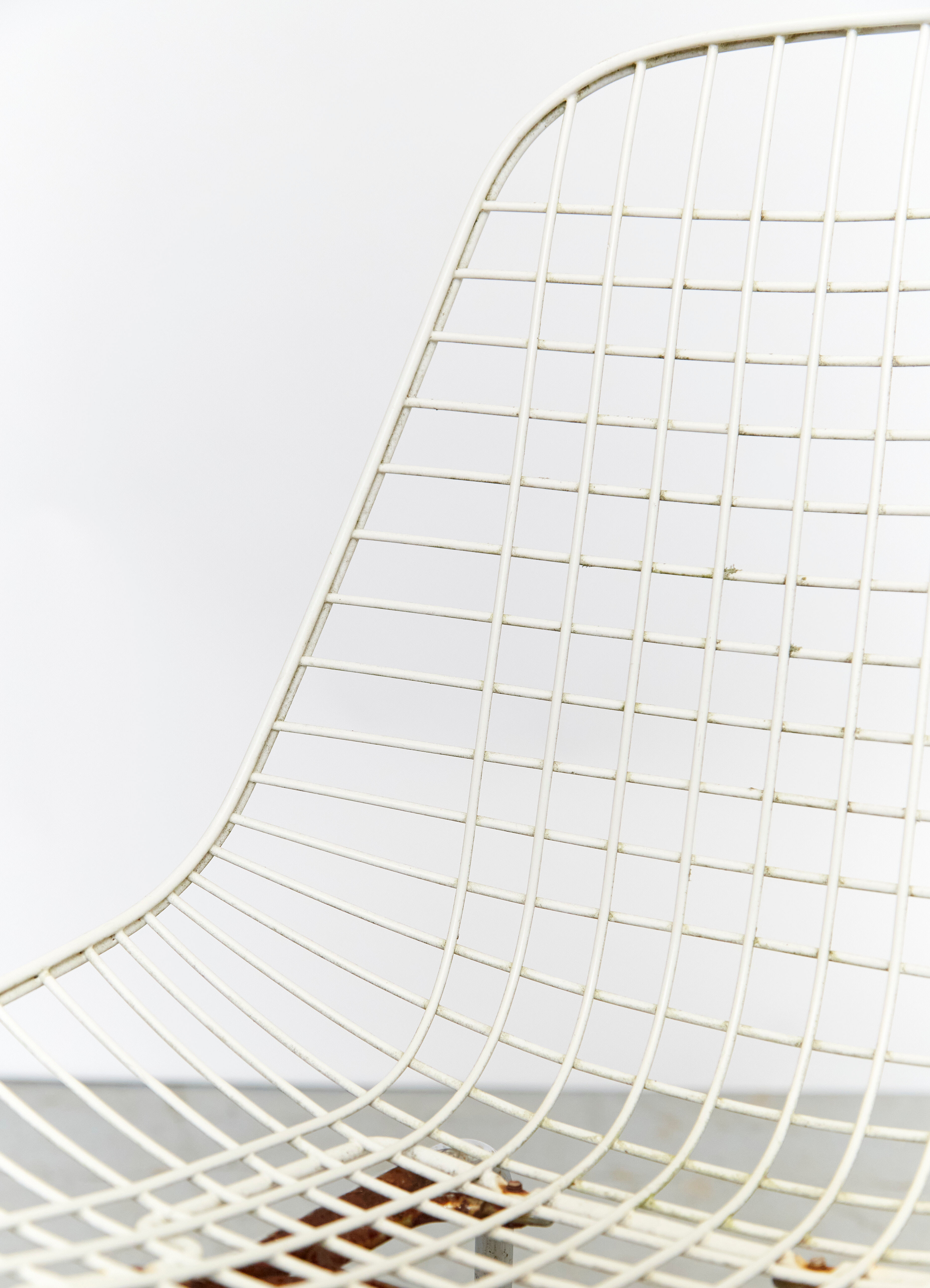 DKR Wire Dining Chairs by Charles & Ray Eames for Herman Miller