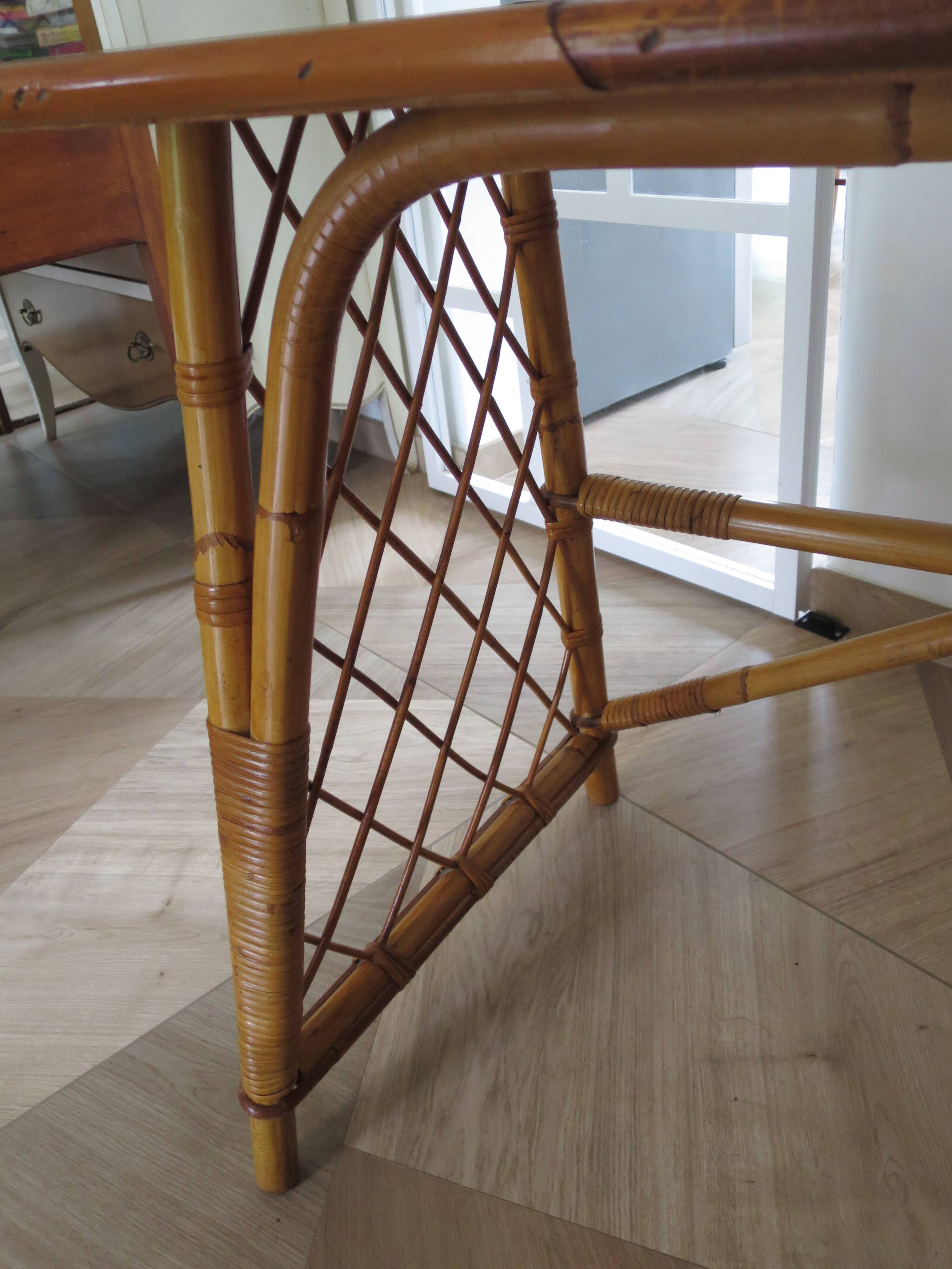 Vintage design - beautiful retro desk in bamboo wood and rattan - 2 drawers - 60s