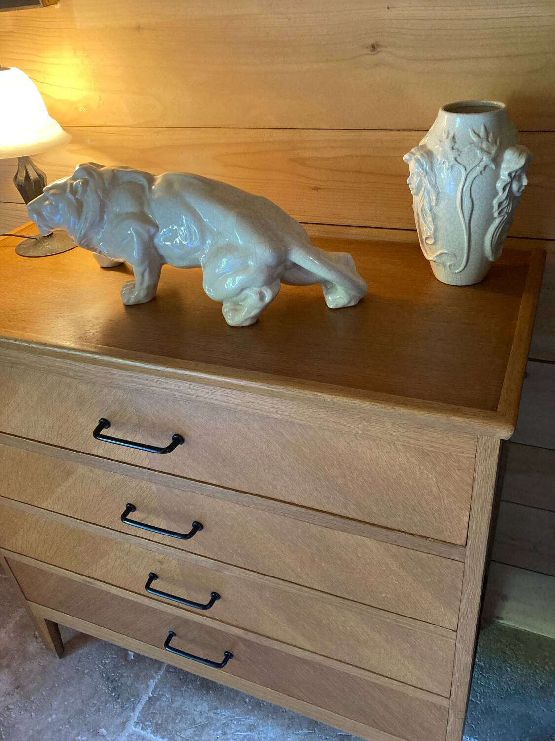 50/60 chest of drawers